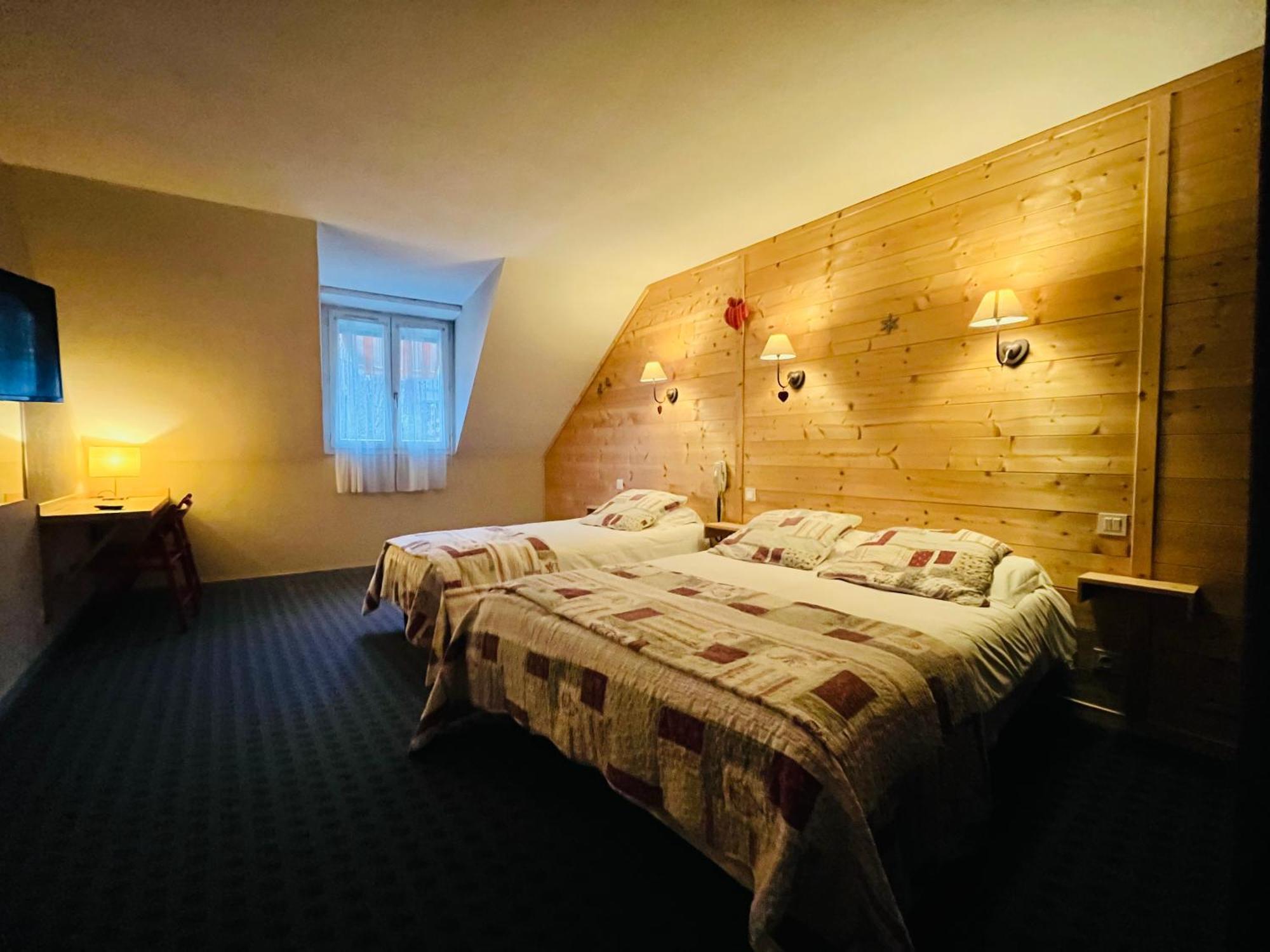 Hotel Le Sacca, Nouvelle Equipe Cauterets Exterior photo